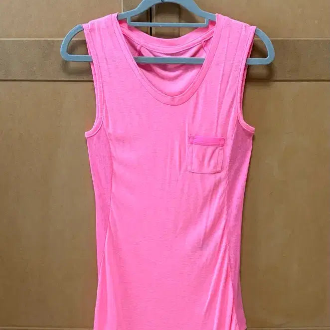 [BUNJANG] System Sleeveless Top / 시스템 민소매티