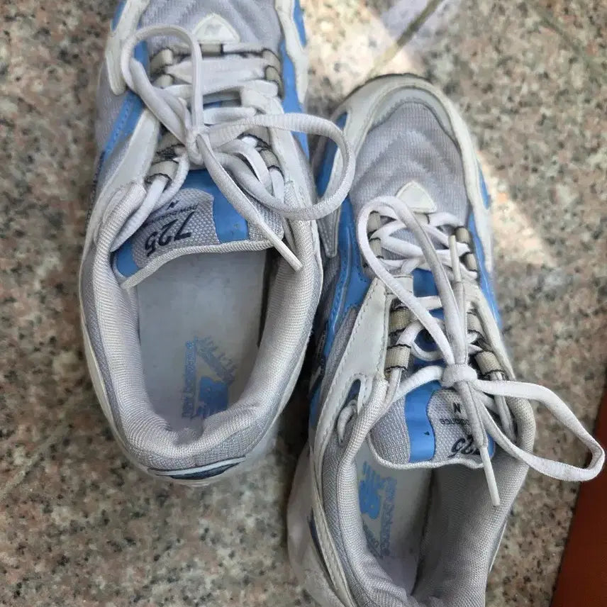 [BUNJANG] New Balance 725 Sky Blue / 뉴발란스 725 스카이블루