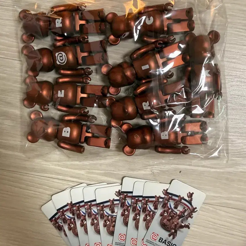[BUNJANG] Bearbrick Series 35 100% Basic Set / 베어브릭 35탄 100% 베이직 세트