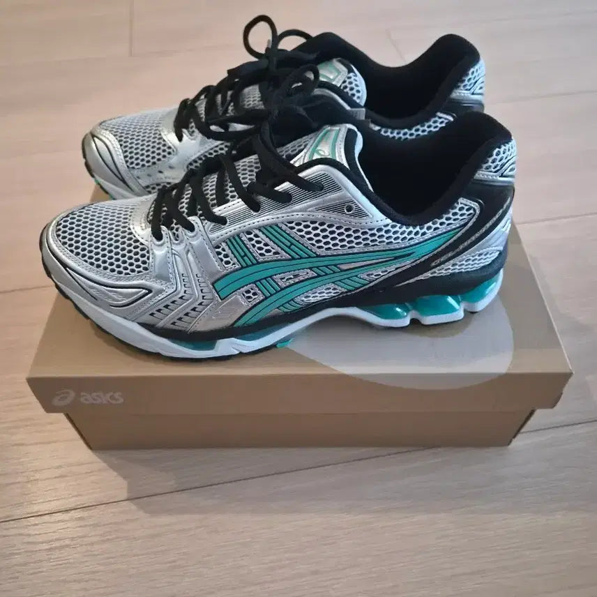 [BUNJANG] Asics Gel-Kayano 14 Silver/Mint 280mm / 아식스 젤카야노 14 실버/민트 280mm