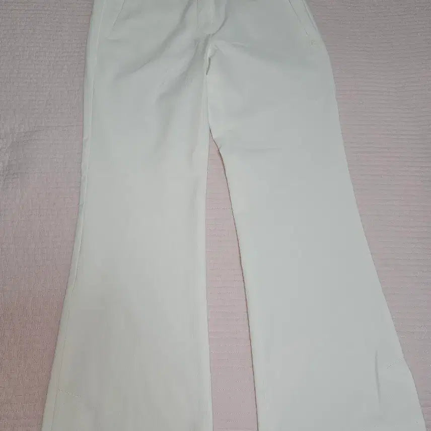 [BUNJANG] White Bootcut Golf Pants Size 66 / 화이트 부츠컷 골프팬츠  66 사이즈