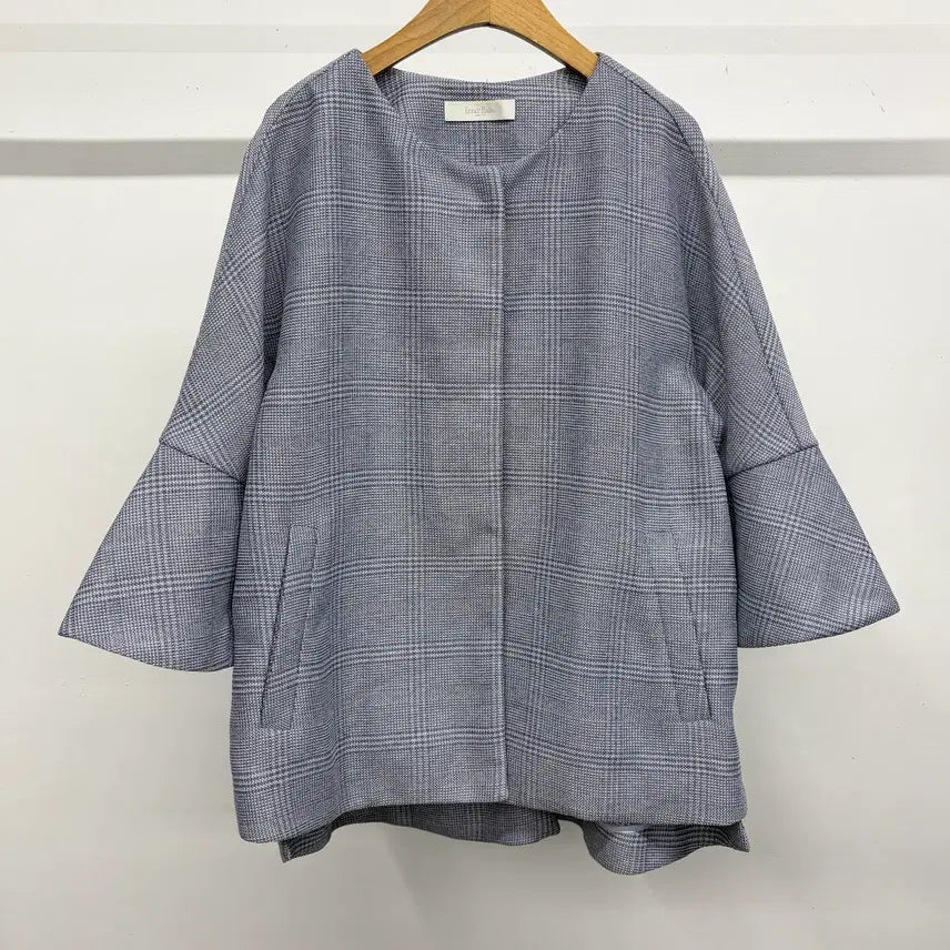 [BUNJANG] Aizbaba 7-Sleeve Collarless Jacket / 아이잗바바 7부소매 노카라 자켓 55-66