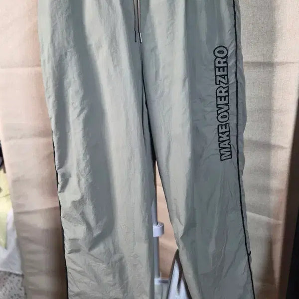 [BUNJANG] MAKE OVER ZERO Nylon Track Pants / MAKE OVER ZERO 나일론 트랙팬츠입니다 :)