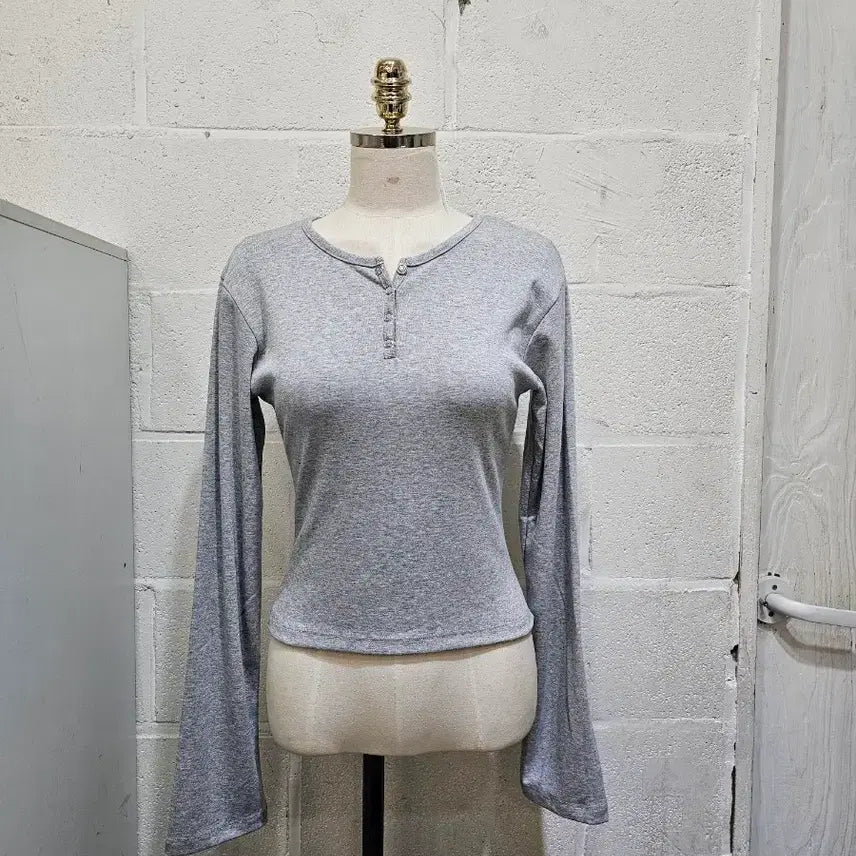 [BUNJANG] Snap Button Round Neck Solid Long Sleeve T-shirt - Light Grey / 똑딱단추 라운드 무지 긴팔- 연그레이