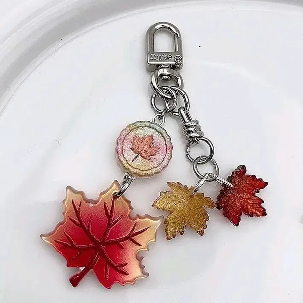 [BUNJANG] Cute Maple Leaf Keychain / 큐티한 단풍잎 키링