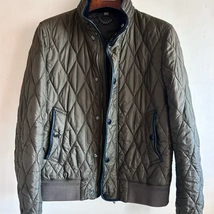 [BUNJANG] Burberry Quilted Bomber Jacket / 버버리 퀼티드 봄버 자켓