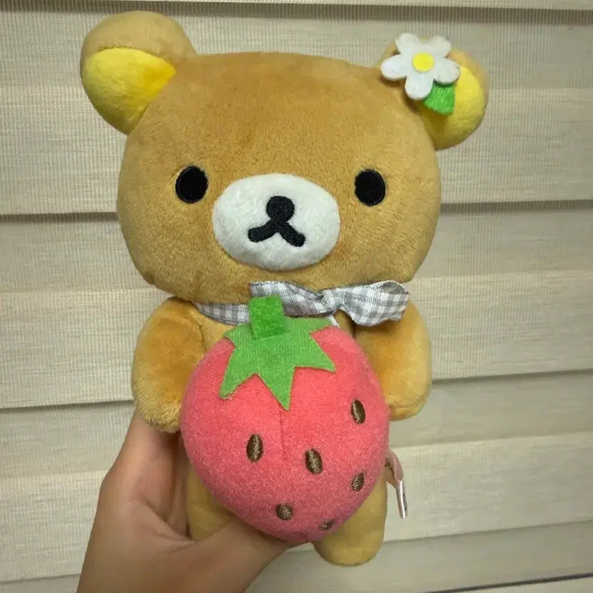 [BUNJANG] Rilakkuma Strawberry Plush / 리락쿠마 딸기 인형