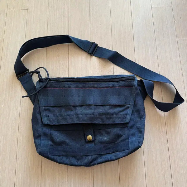 [BUNJANG] BEAMS PLUS Briefing Crossbody Bag / 빔즈플러스 브리핑 briefing 크로스백 판매합니다