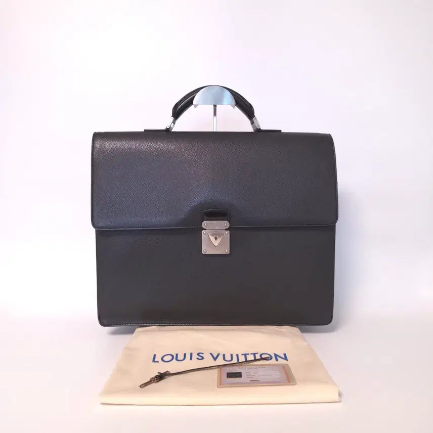 [BUNJANG] Louis Vuitton Taiga Leather Briefcase Black / 루이비통 타이가 서류 가방 블랙