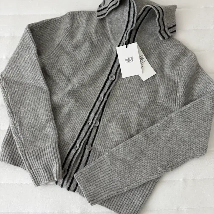 [BUNJANG] Marithe Circle Logo Cardigan (Gray) / [새상품] 마리떼 써클 로고 가디건 (그레이)