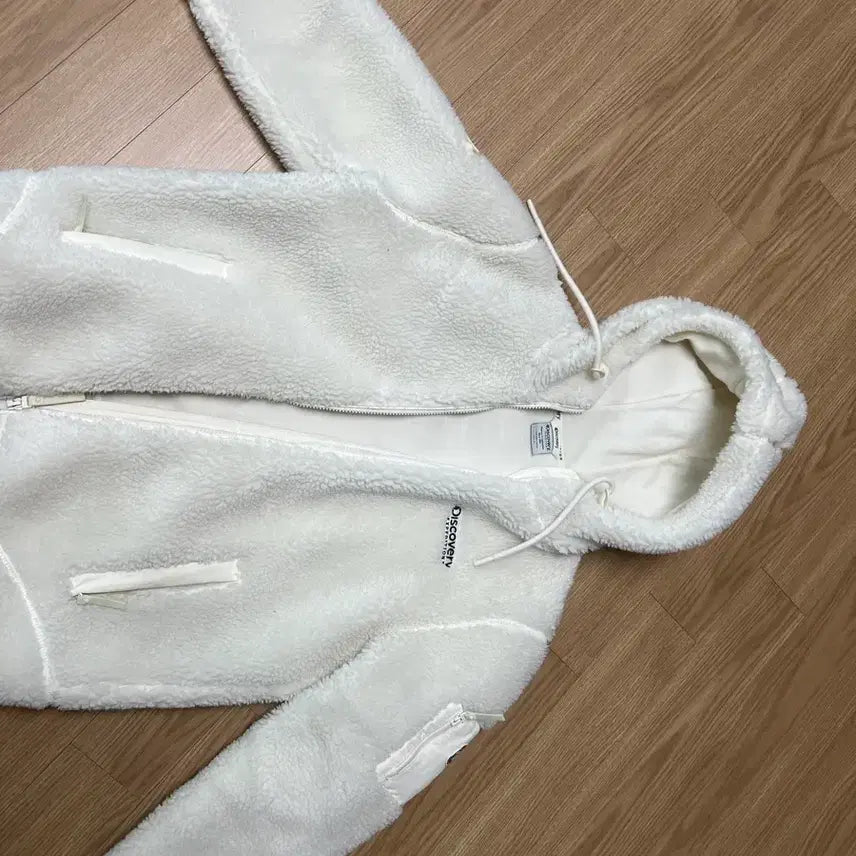 [BUNJANG] Discovery Fleece White / 디스커버리 후리스 흰색