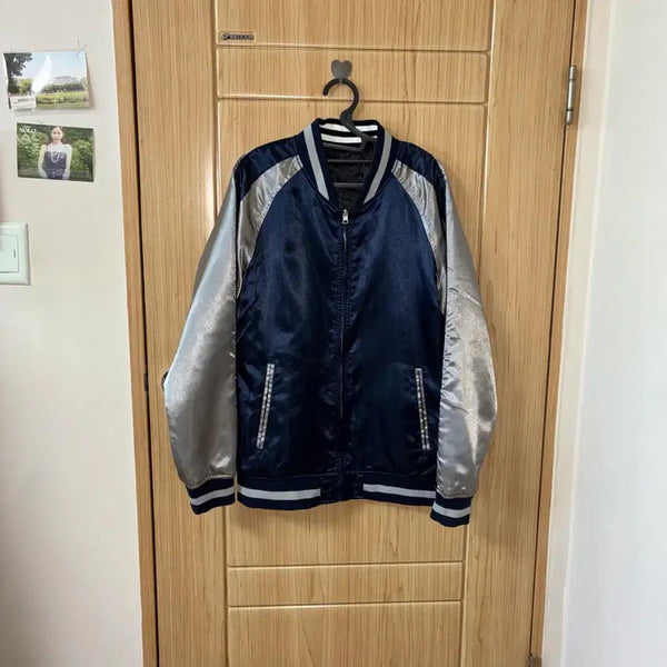 [BUNJANG] Reversible Two-Tone Jumper Navy/Silver / Sale 244