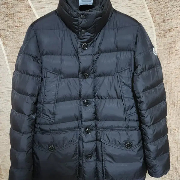 [BUNJANG] Moncler Cluny Down Coat / 몽클레어 클루니 (2)