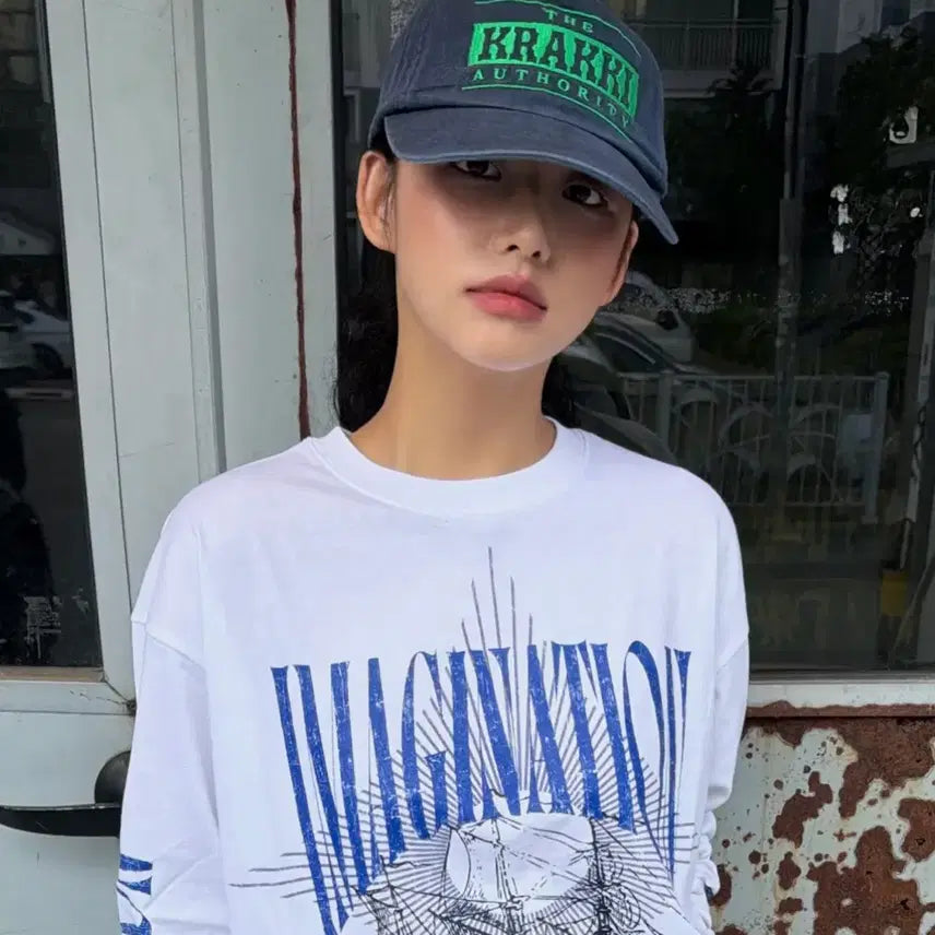 [BUNJANG] Cracky Unisex Box Logo Ball Cap (Navy) / 크래키 유니섹스 박스 로고 볼캡 (Navy)