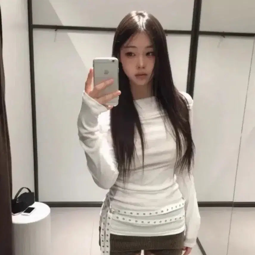 [BUNJANG] White Off-Shoulder Long-Sleeve Belted Top / 화이트 오프숄더 롱슬리브 벨트 티