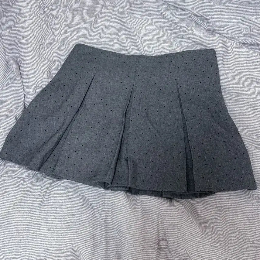 [BUNJANG] Zara Cubic Dot Mini Skirt / [새상품] 자라 큐빅 도트 그레이 회색 스커트 치마 미니스커트 자라키즈