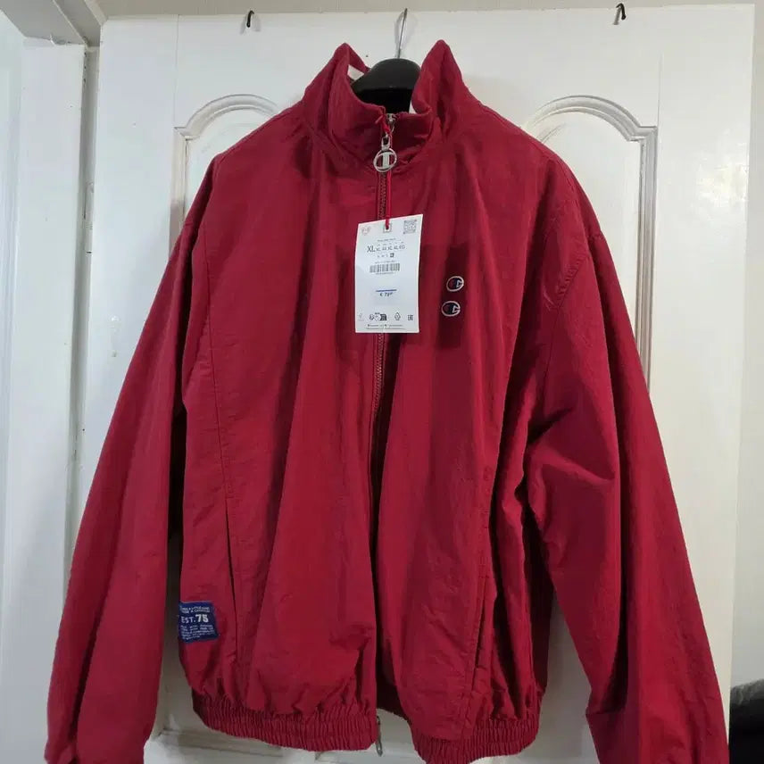 [BUNJANG] Zara x Champion Technical Patch Jacket Red XL / [새상품] 자라 x 챔피온 테크니컬 패치 자켓 레드 XL
