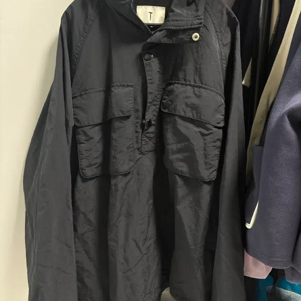 [BUNJANG] Black Windbreaker Zip-up Jacket / T 바람막이집업