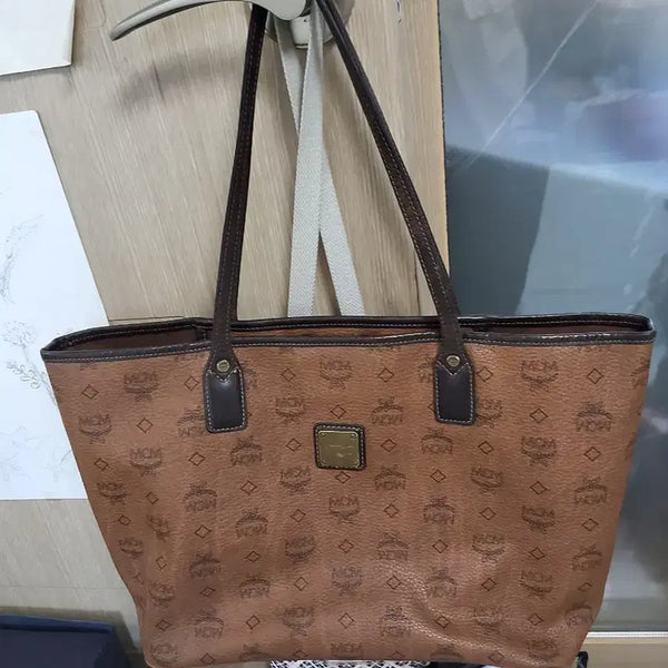 [BUNJANG] MCM Logo Pattern Women's Crossbody Bag / 엠씨엠 가방 성주택 있어요