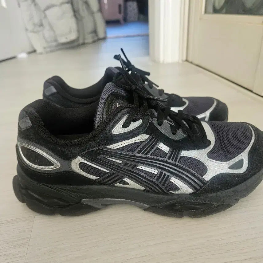 [BUNJANG] Asics Gel NYC 2.0 Graphite Grey Black / 아식스 젤 NYC 2.0 그래파이트 그레이 블랙 280