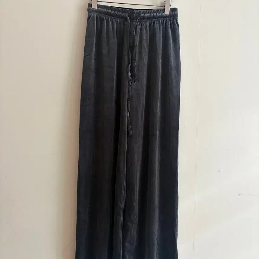 [BUNJANG] Charcoal Velvet Wide Pants / 챠콜 벨벳 와이드 팬츠