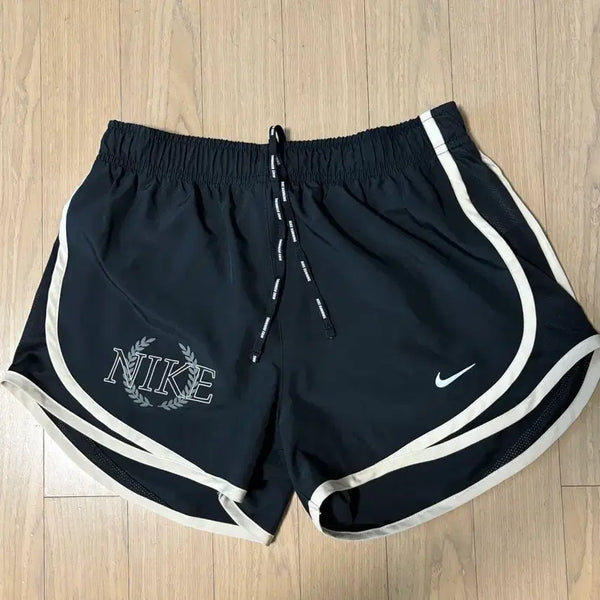 [BUNJANG] Nike Black Women's Running Shorts / NIKE 나이키 블랙 여성 러닝 숏팬츠 S
