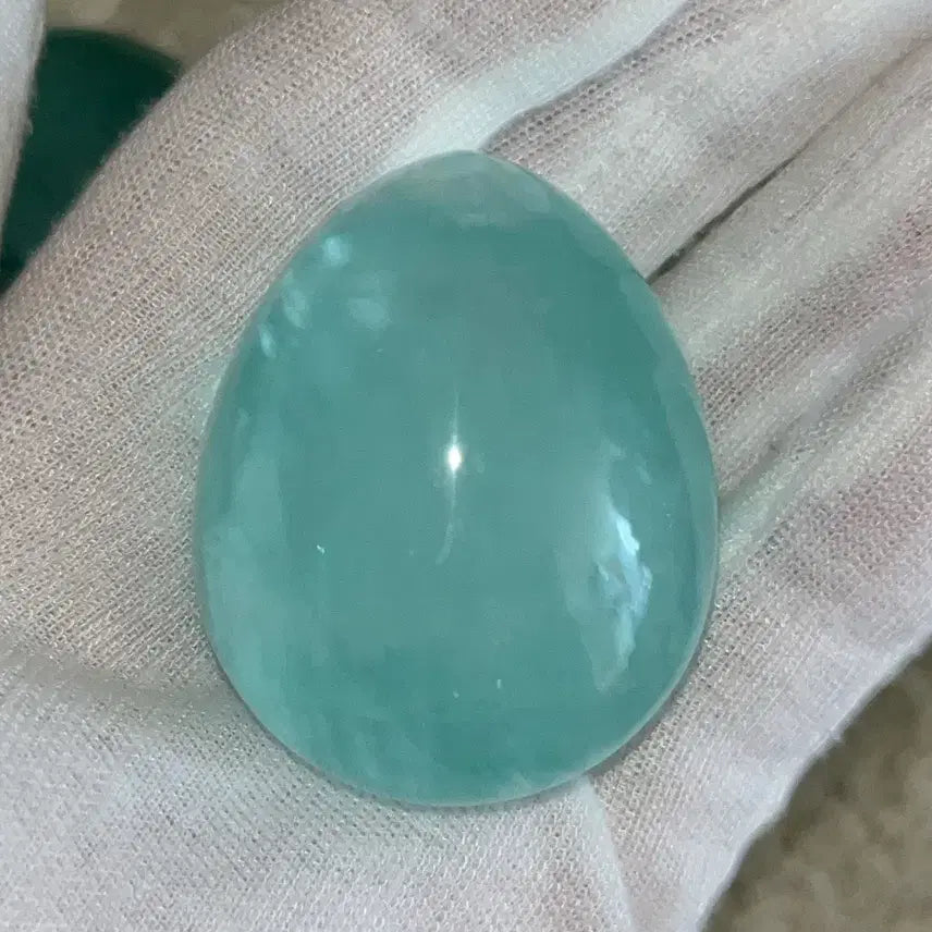 [BUNJANG] Natural Mint Fluorite Egg Carving Stone Object / 천연원석 민트 플루오라이트 에그 카빙 수정 구 돌 스톤 오브제 소품