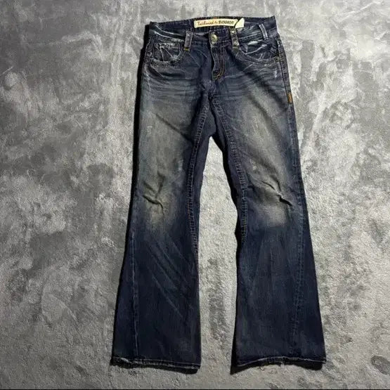 [BUNJANG] Buccheru Bootcut Jeans / 버커루 부츠컷