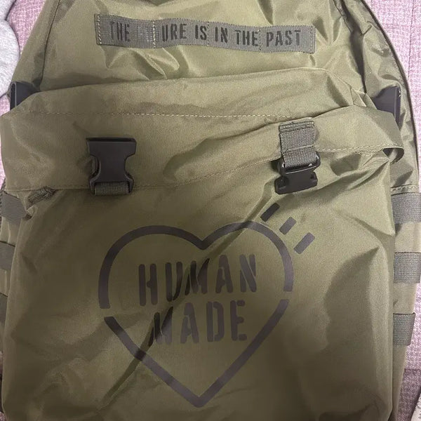 [BUNJANG] Human Made Khaki Heart Logo Backpack / 휴먼메이드 백팩 카키 팔아요