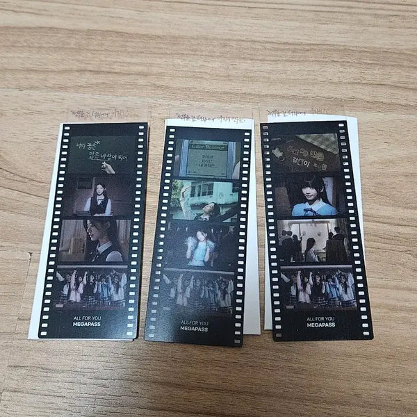 [BUNJANG] ILLIT Photofilm Bookmark / 아일릿 포토필름 책갈피