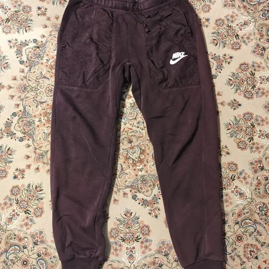 [BUNJANG] Nike Logo Track Pants / 나이키 로고 트랙팬츠