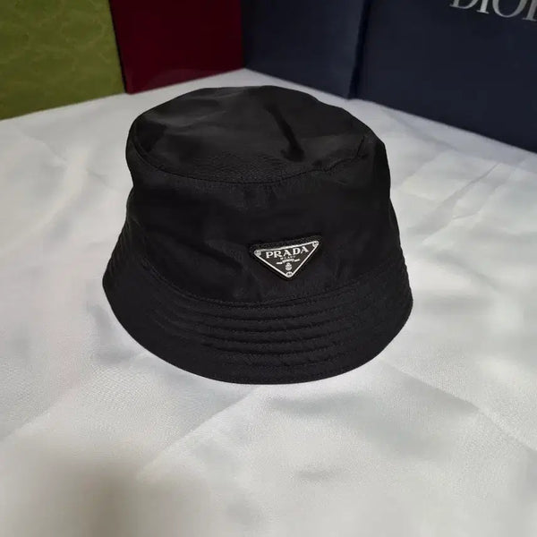 [BUNJANG] Prada Re-Nylon Bucket Hat / 프라다 리나일론 버킷햇팝니다