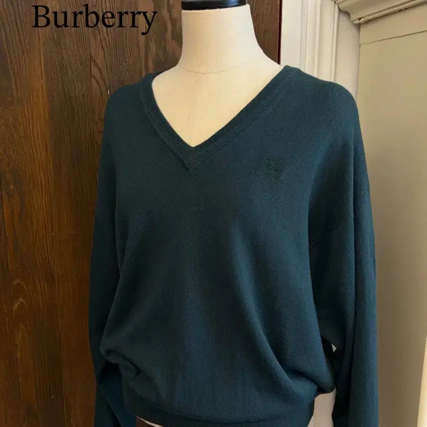 [BUNJANG] Burberry V-Neck Knit / 버버리 정품 딥카키 브이넥 니트