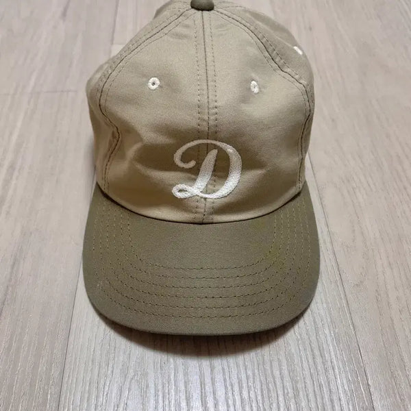 [BUNJANG] DogAndCo thehwdog D Cap Hat / 도그앤코 thehwdog D캡입니다