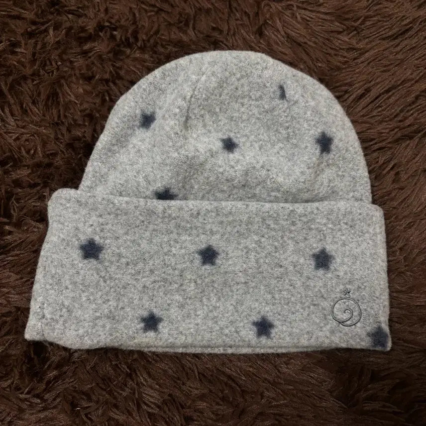 [BUNJANG] AAEI Cinnamoroll Cloudy Star Beanie Grey / 에이이에이이 시나모롤 클라우디 스타 비니 그레이
