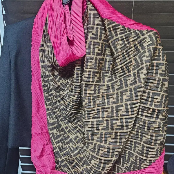 [BUNJANG] Fendi Logo Pleated Scarf / 펜디  로고 플리츠스카프