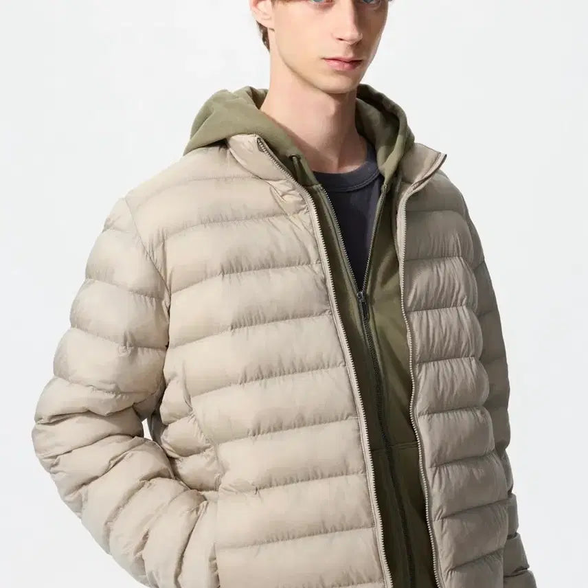 [BUNJANG] Uniqlo Puff Tech Lightweight Down Jacket Beige M / 유니클로 퍼프테크 경량패딩 M