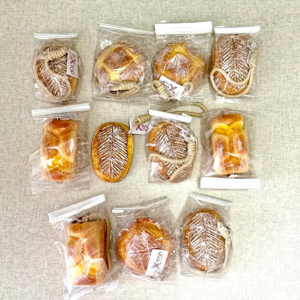 [BUNJANG] Bakery Bread Shaped Plush Keyring Bundle Set / Bread keyring베이커리소보로슈크림식빵모양 인형 열쇠 가방고리 키링인형뽑기 일괄 처분