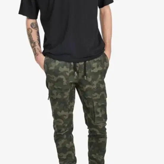[BUNJANG] Janerob Camo Pattern Jogger Pants / 자네로브 조거팬츠