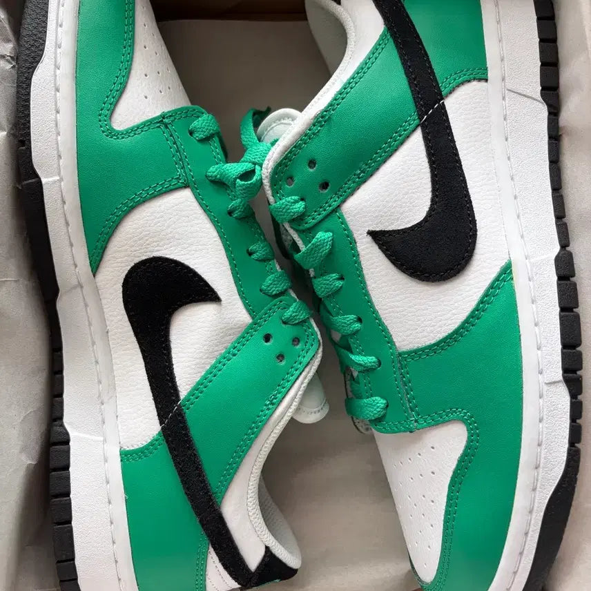 [BUNJANG] Nike Dunk Low White Green Size 280 / 나이키 덩크 로우 화이트 그린 (Nike Dunk Low White Green) 280 사이즈