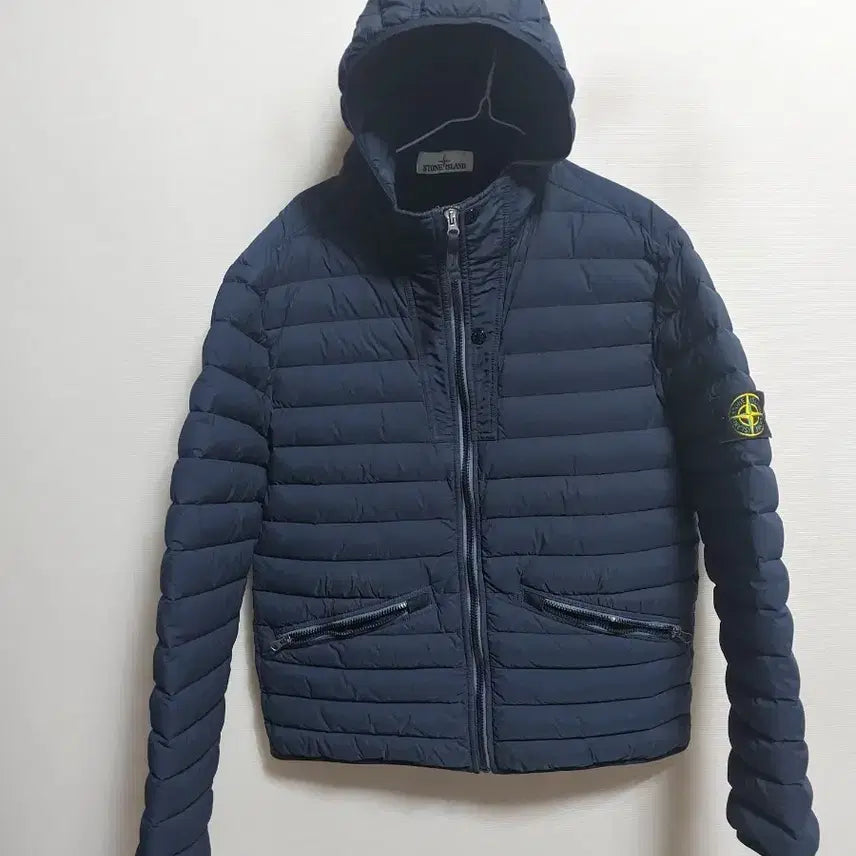 [BUNJANG] Stone Island Lightweight Padded Jacket Navy / 스톤아일랜드 경량 패딩 네이비