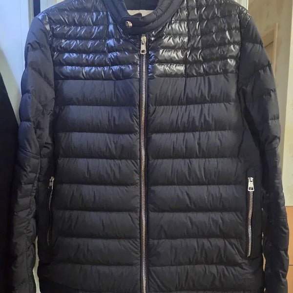 [BUNJANG] Moncler Cyr Lightweight Down Jacket (Black) / [정품/3] 몽클레어 경량 패딩 재킷 (블랙)