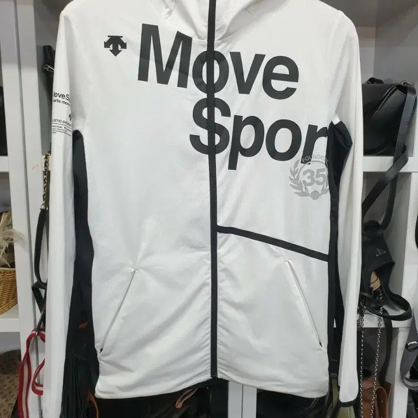 [BUNJANG] Descente Jacket M Size / 데상트 자켓 M 사진참고