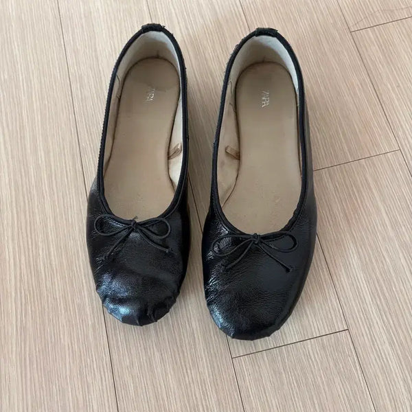 [BUNJANG] ZARA Flat Shoes / 자라 플랫
