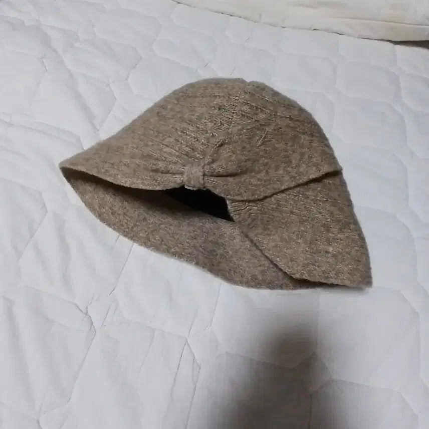 [BUNJANG] Beige Women's Bucket Hat / 베이지색 여성 모자