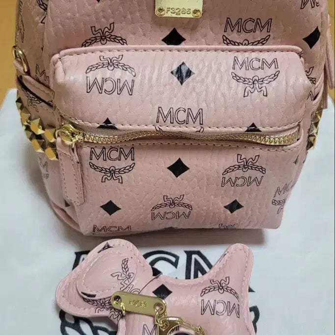 [BUNJANG] MCM Pink X-Mini Backpack with Keychain / Mcm 핑크백팩 입니다