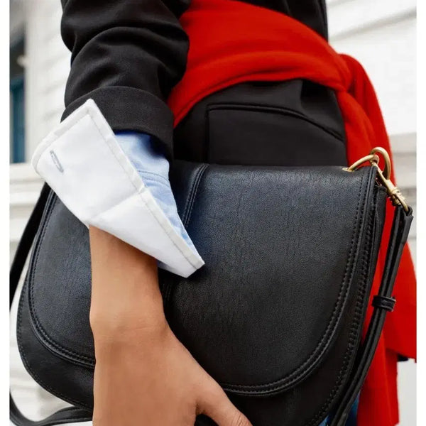 [BUNJANG] ZARA Black Leather Half-Moon Shoulder Bag / ZARA 블랙 레더 반달 숄더백