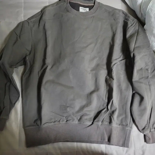 [BUNJANG] Roughside Crewneck Sweatshirt Size 4 Charcoal / 러프사이드 맨투맨 스웻셔츠 4사이즈 차콜