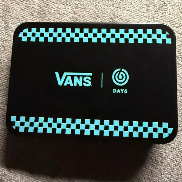 [BUNJANG] DAY6 Vans Poster, NPC, Pick Keyring / 데이식스 반스 포스터, NPC,피크 키링 양도