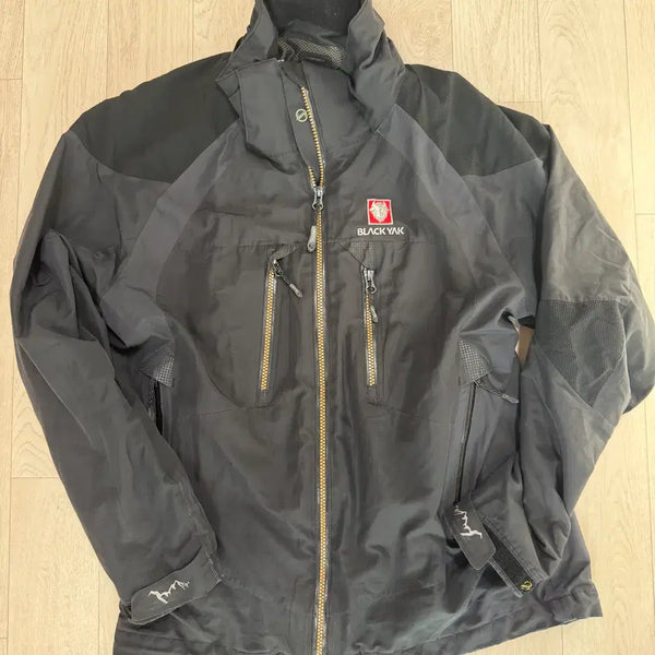 [BUNJANG] Black Yak Windbreaker (Size 95) / 블랙야크 바람막이 / 95